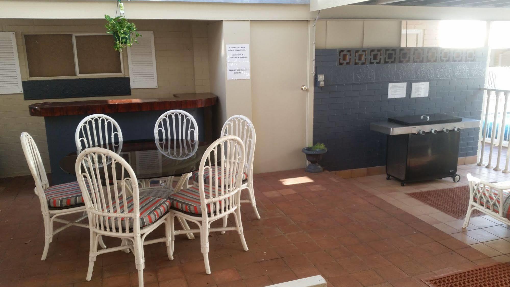 Clifford Park Motor Inn Toowoomba Exterior photo